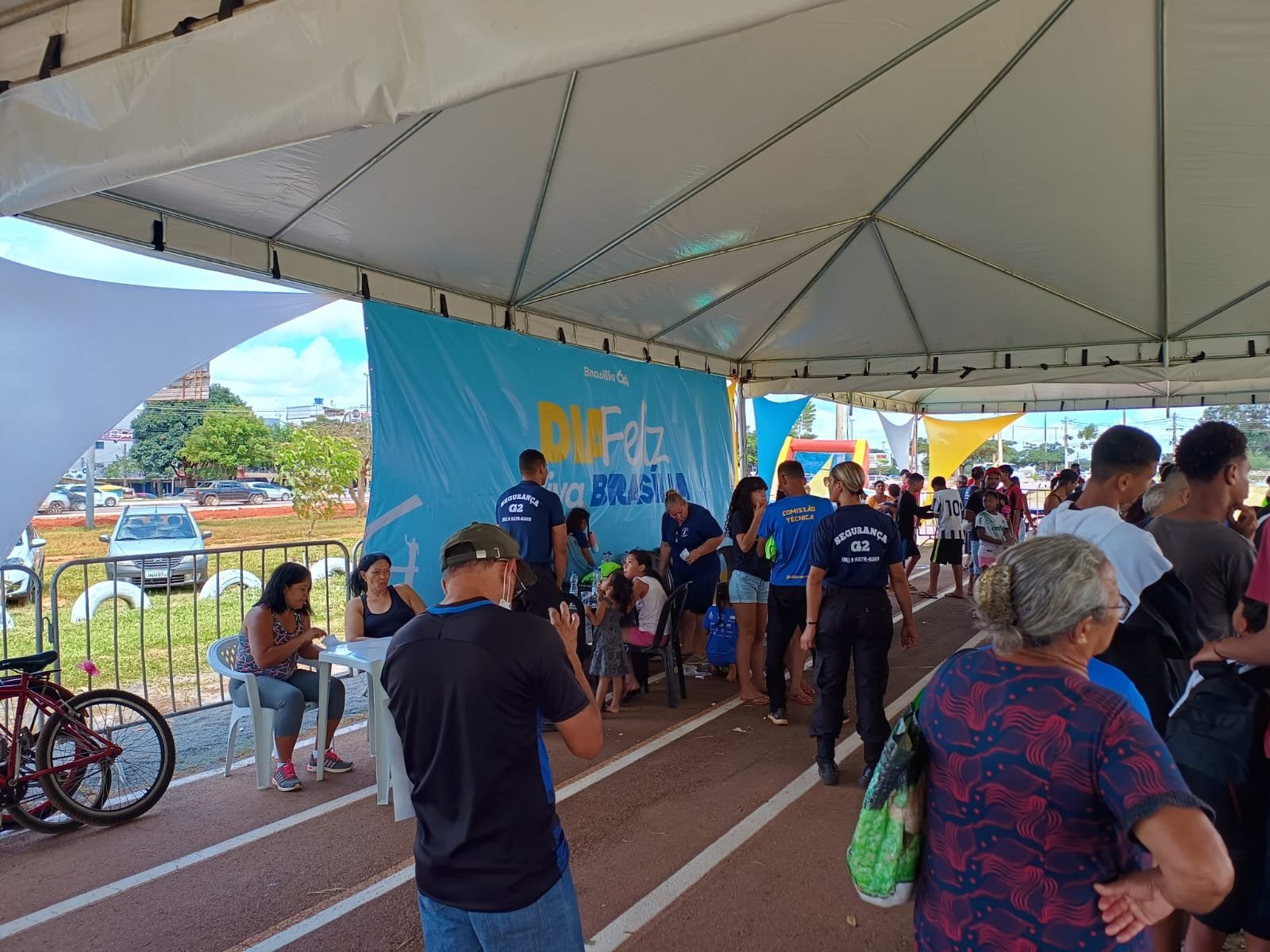 Dia Feliz – Paranoá (9)